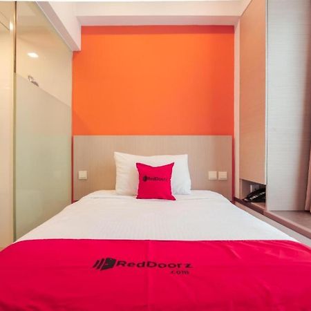 Отель Reddoorz Premium @ Balestier Сингапур Экстерьер фото