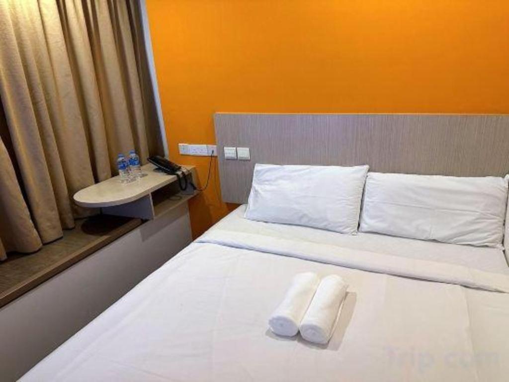 Отель Reddoorz Premium @ Balestier Сингапур Экстерьер фото