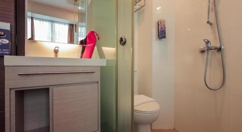 Отель Reddoorz Premium @ Balestier Сингапур Экстерьер фото
